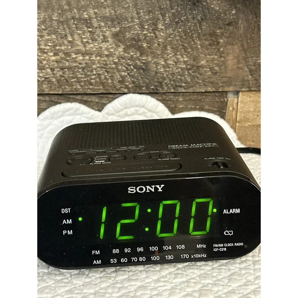 Sony Clock Radio Dream Machine ICF-C218 Black Dual Alarm AM FM LED Display Works